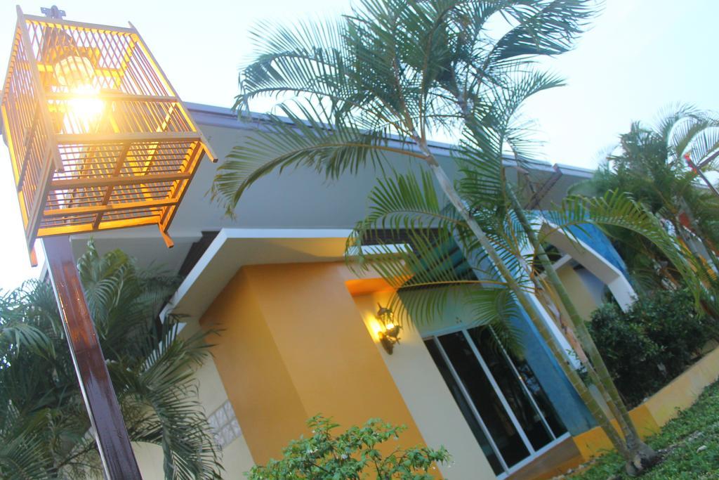 Fullhouse Resort Mae Suai Habitación foto